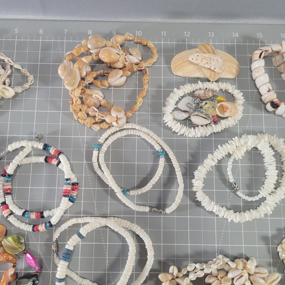 Vintage Beach Shell Jewelry Lot Cowrie Puka Mother of Pearl Boho Coast Over 1 lb - Picture 9 of 11